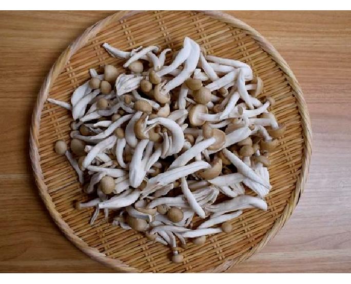 カットしめじ（ほぐし）（約500ｇ） 1パック